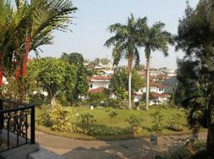Grand Prioritas Hotell Bogor Exteriör bild
