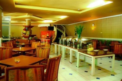 Grand Prioritas Hotell Bogor Exteriör bild