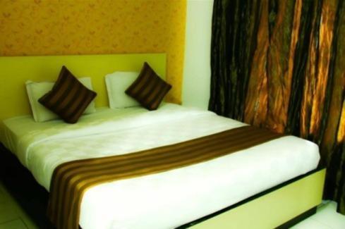 Grand Prioritas Hotell Bogor Exteriör bild