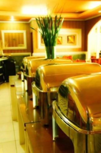 Grand Prioritas Hotell Bogor Exteriör bild